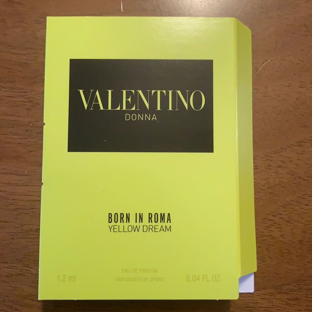 Valentino Donna - Born in Roma Yellow Dream